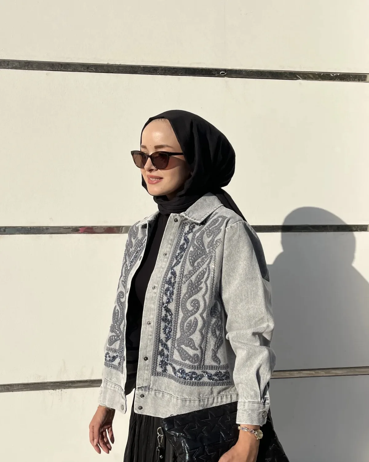Taş ve Nakış işlemeli Kot ceket - 5